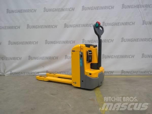 Jungheinrich EJE 114 低架升降機