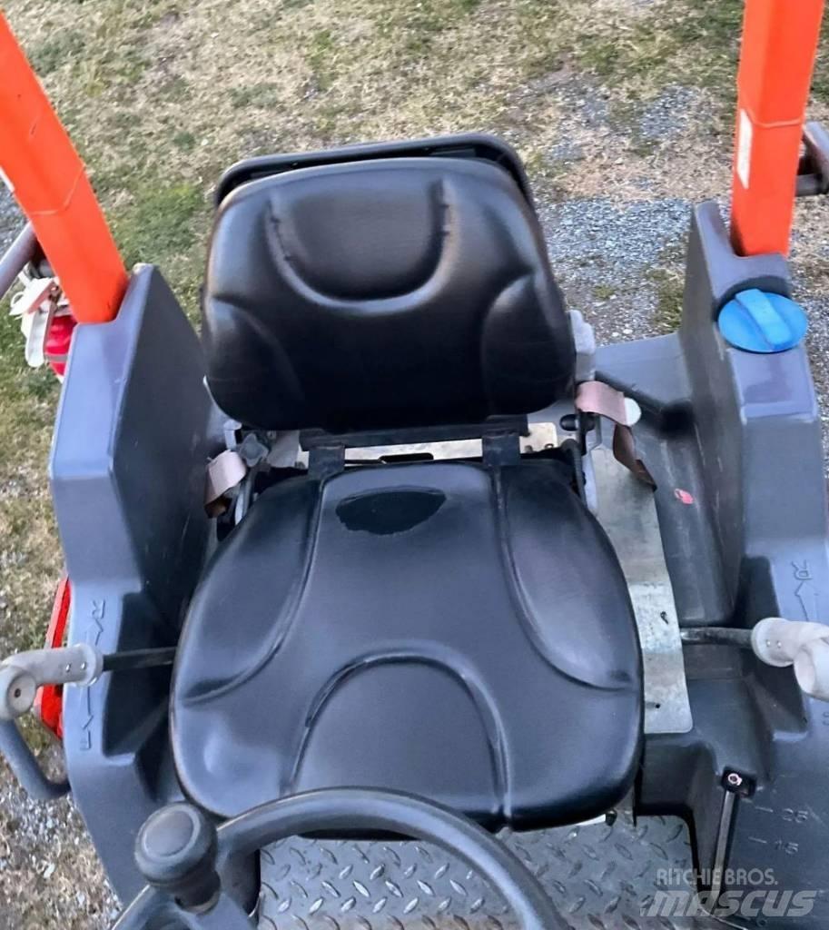 Hamm HD 12 VV 雙輪滾壓機