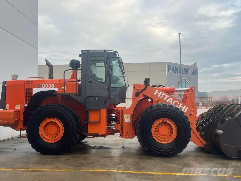 Hitachi ZW 330 輪胎式裝載機