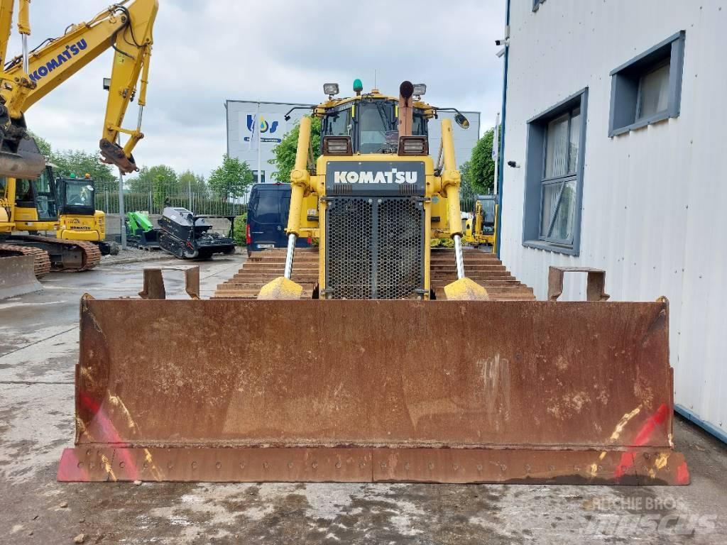 Komatsu D65PX-18 履帶推土機