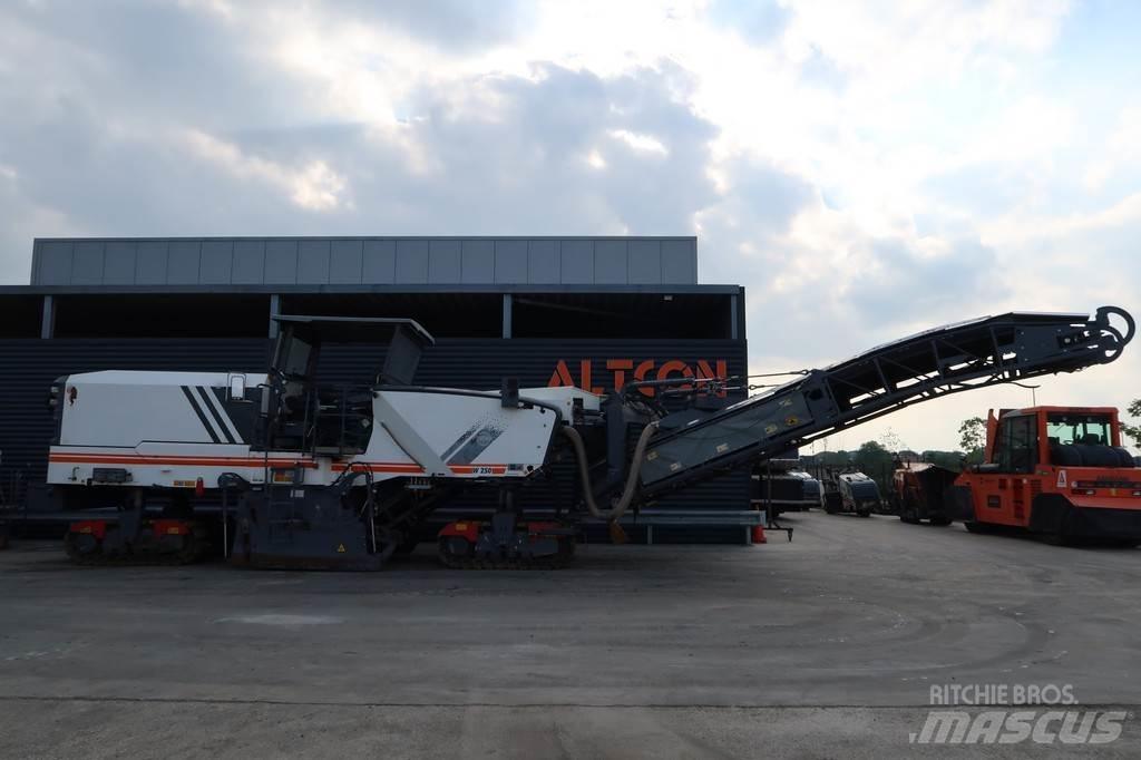 Wirtgen W 250 瀝青冷銑刨機/銑床
