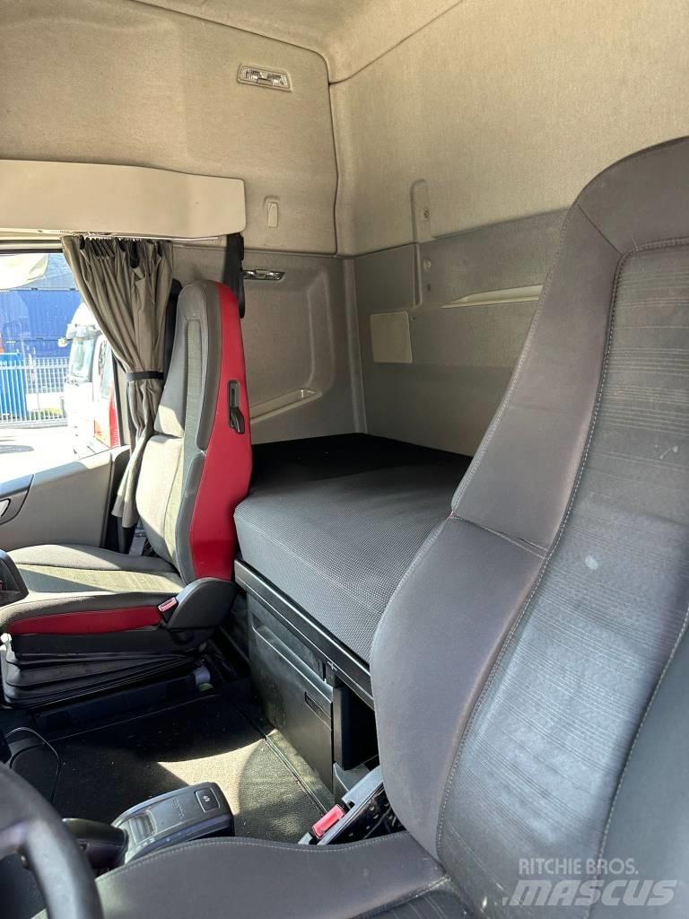 Volvo FH 起重可拆卸式卡車