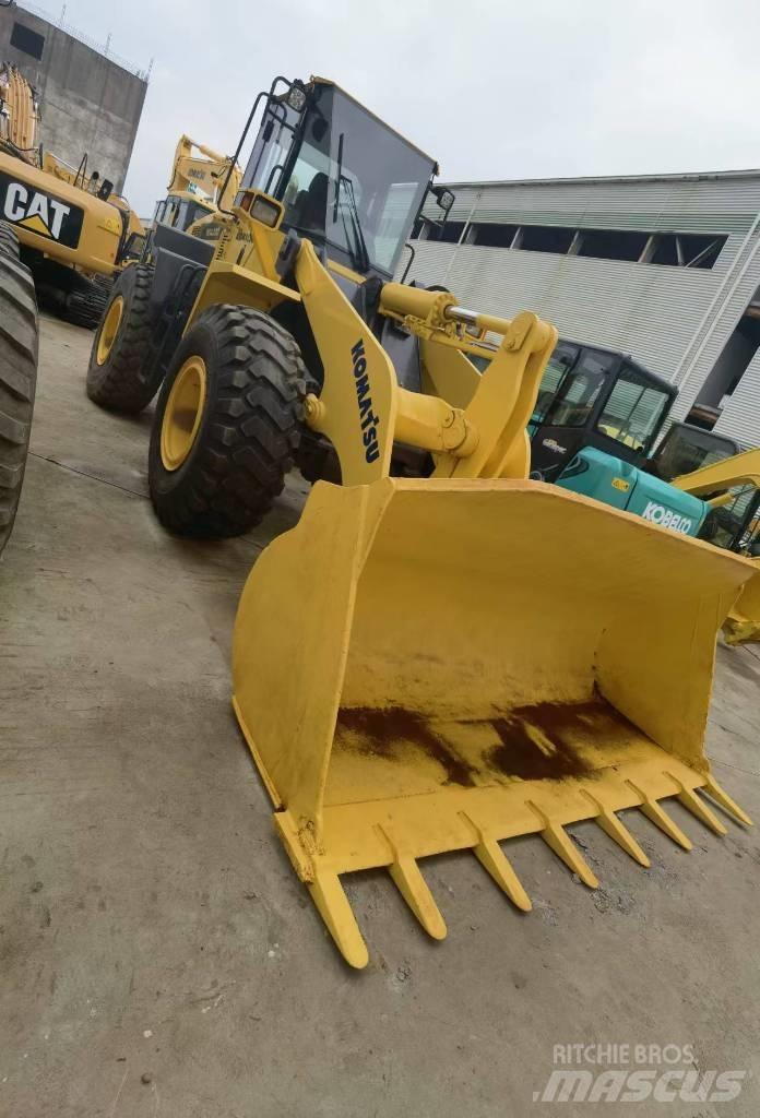 Komatsu WA 320-5 輪胎式裝載機