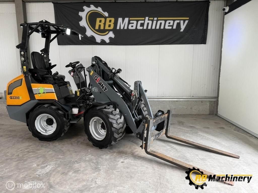 GiANT G2200E 輪胎式裝載機