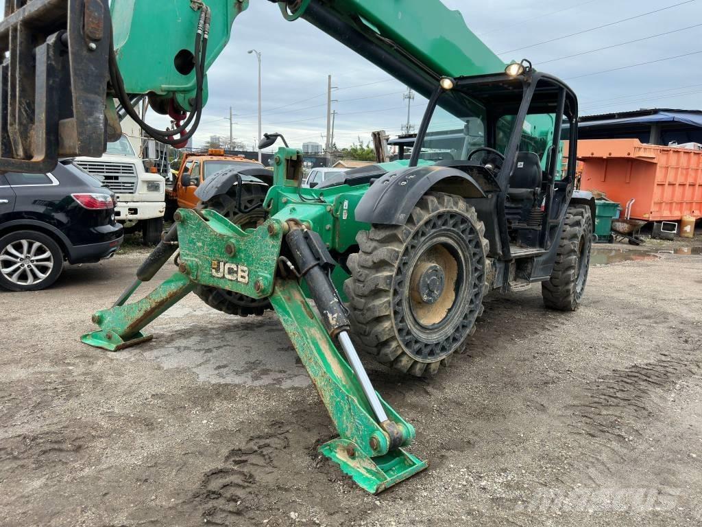 JCB 510-56 伸縮臂操作車