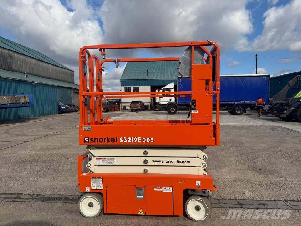 Snorkel S 3219 E 剪式升降機