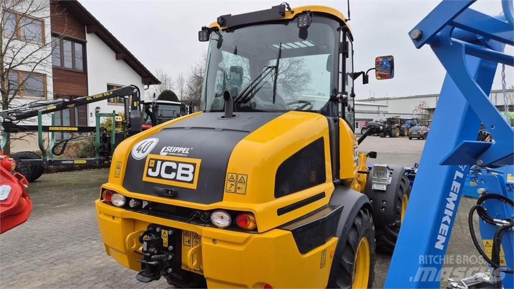 JCB TM 220 AGRI 伸縮臂高空作業車