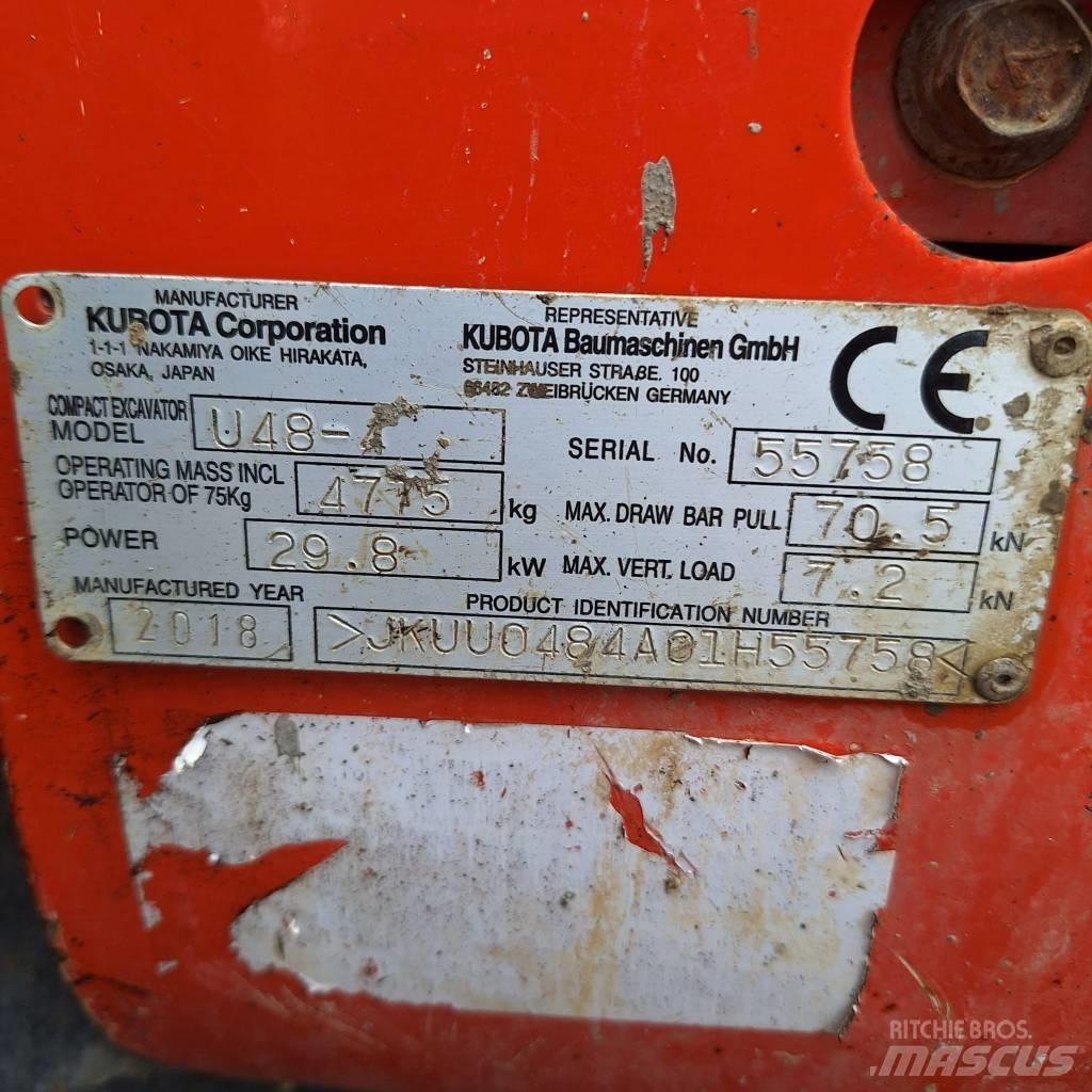 Kubota U 48-4 小型挖土機/掘鑿機<7t(小型挖掘機)