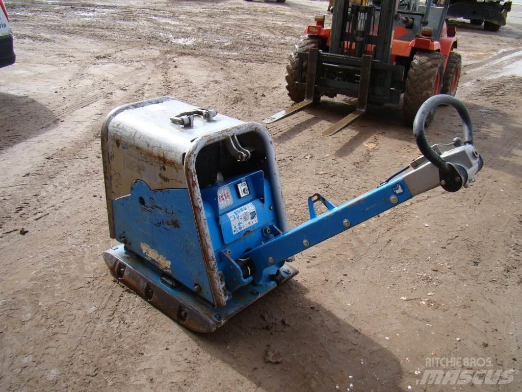 Weber CR 8 土壤壓實機