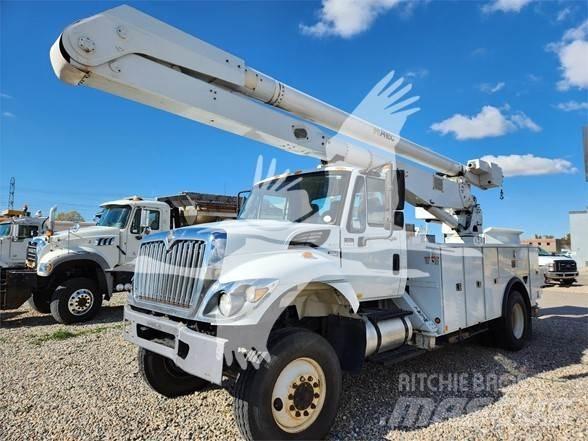 Altec AA755 卡車裝載高空作業車