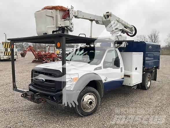 Altec AT37G 卡車裝載高空作業車