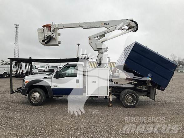 Altec AT37G 卡車裝載高空作業車