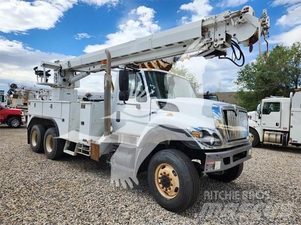 Altec D3060BTR 卡車裝載高空作業車