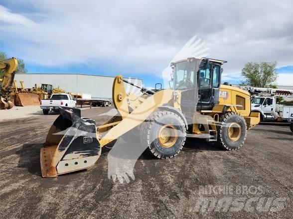 CAT 930M 輪胎式裝載機