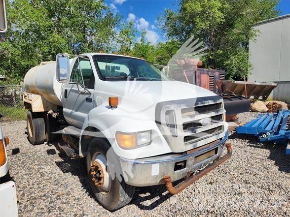 Ford F650 SD 運油車