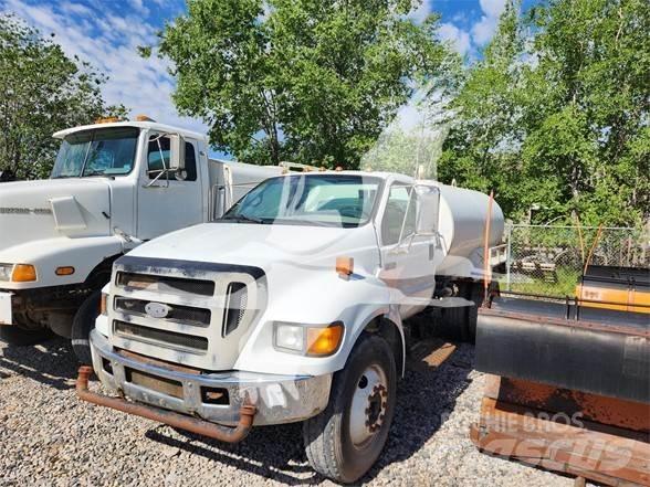 Ford F650 SD 運油車