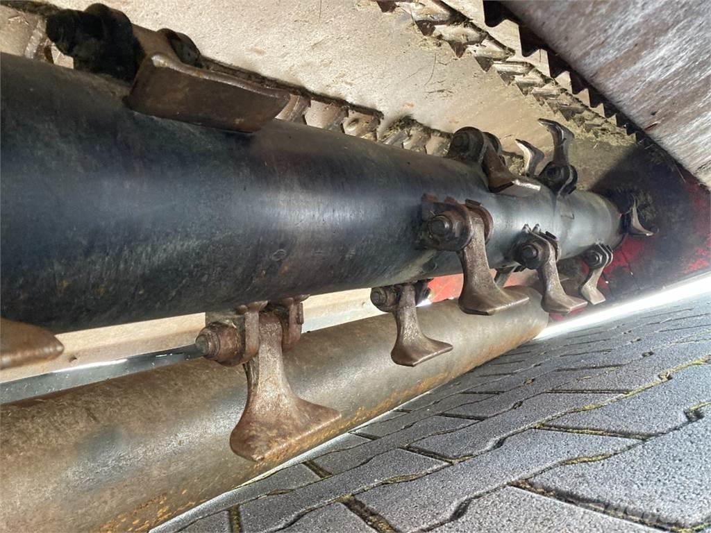 Tehnos MB 200R LW 其他地面照料機械