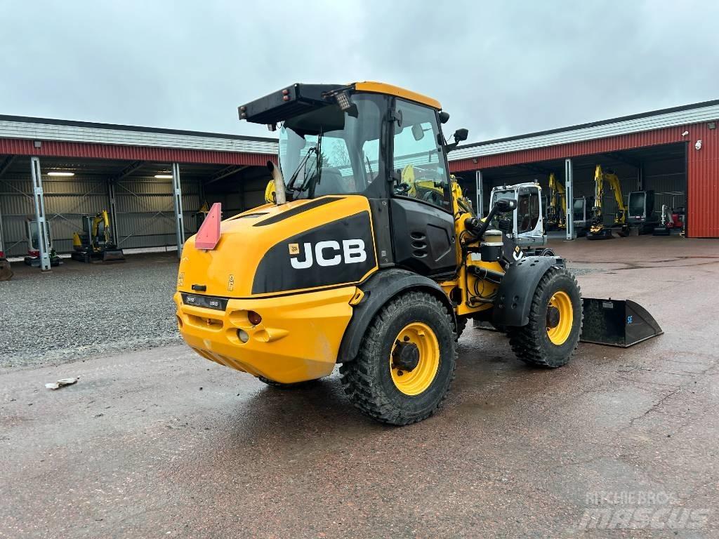 JCB 409 輪胎式裝載機