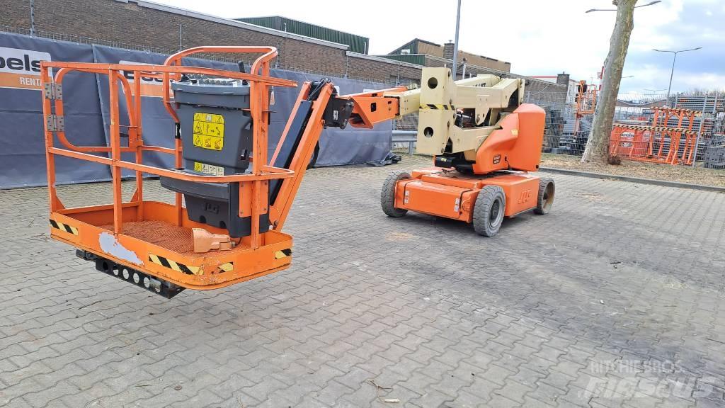 JLG E400AJPN 曲臂高空作業車