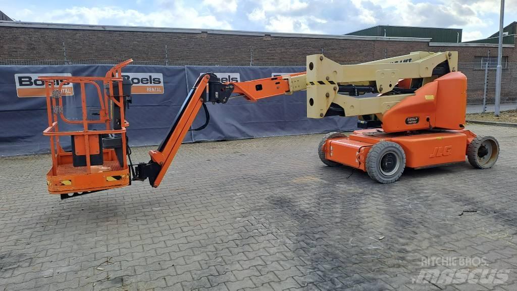JLG E400AJPN 曲臂高空作業車