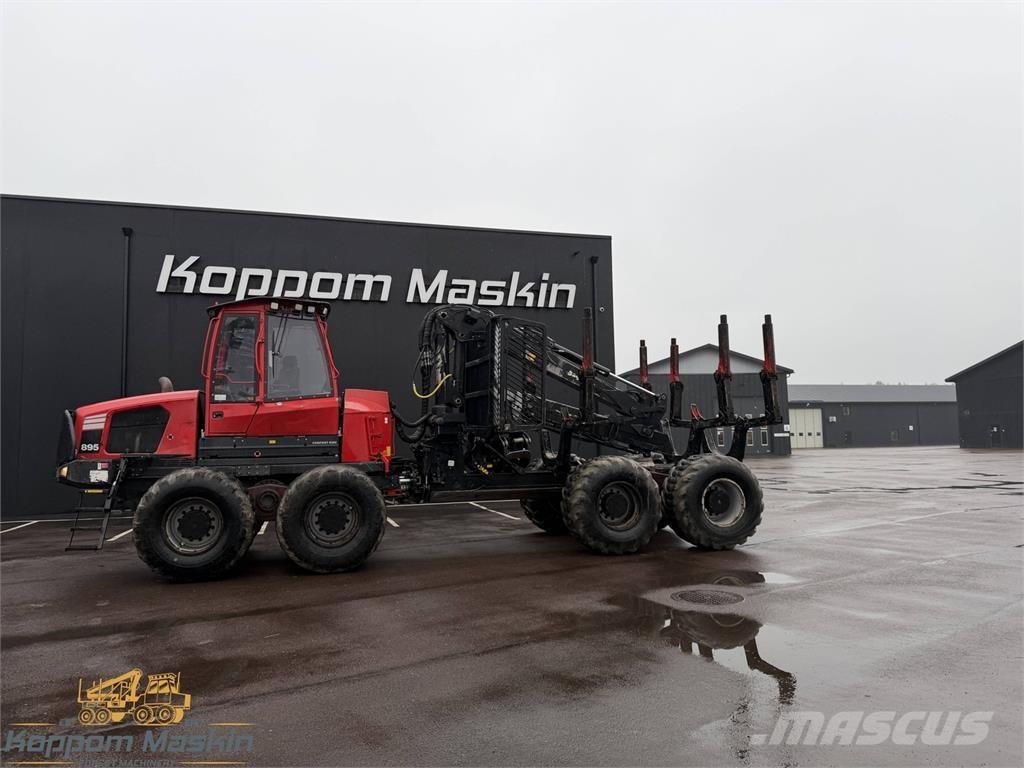 Komatsu 895 集運機