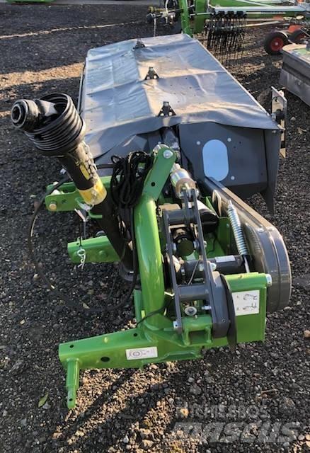 Fendt Slicer 320 P 割草劑