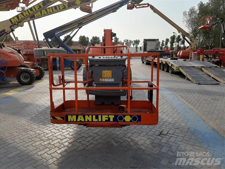 JLG 800AJ 曲臂高空作業車