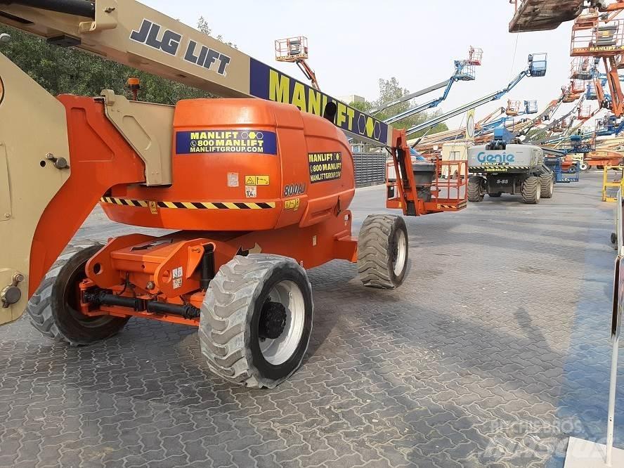 JLG 800AJ 曲臂高空作業車