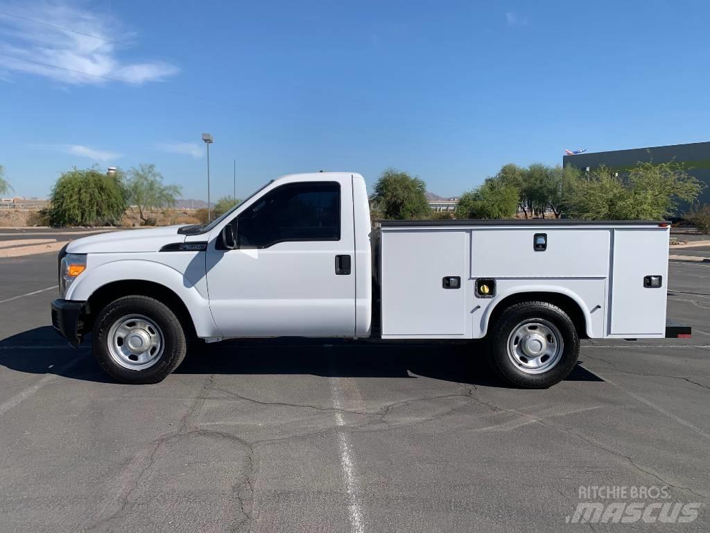 Ford F 350 HD 都市/通用型車輛