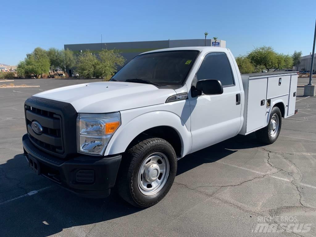 Ford F 350 HD 都市/通用型車輛