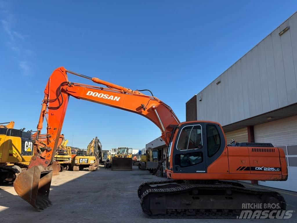 Doosan DX255LC 履帶式 挖土機/掘鑿機/挖掘機