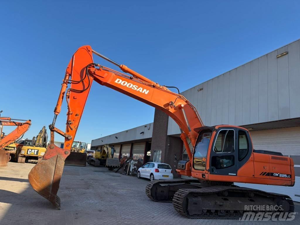 Doosan DX255LC 履帶式 挖土機/掘鑿機/挖掘機