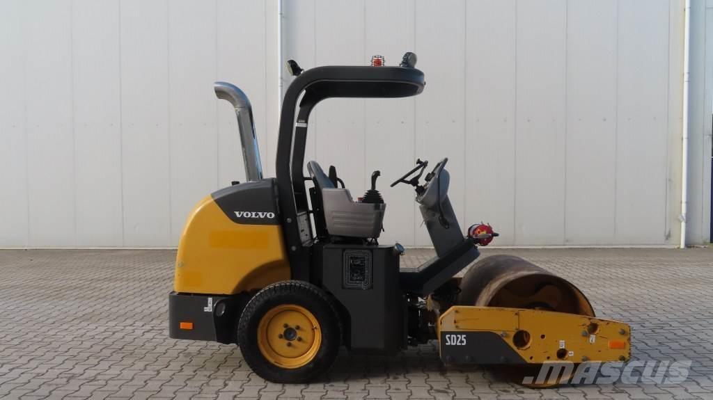Volvo SD 25D 單輪滾壓機