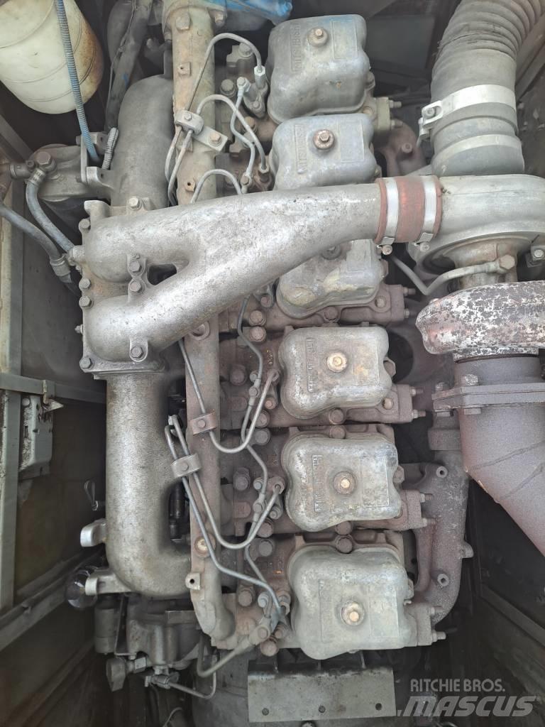 Kobelco 7100 履帶式起重機
