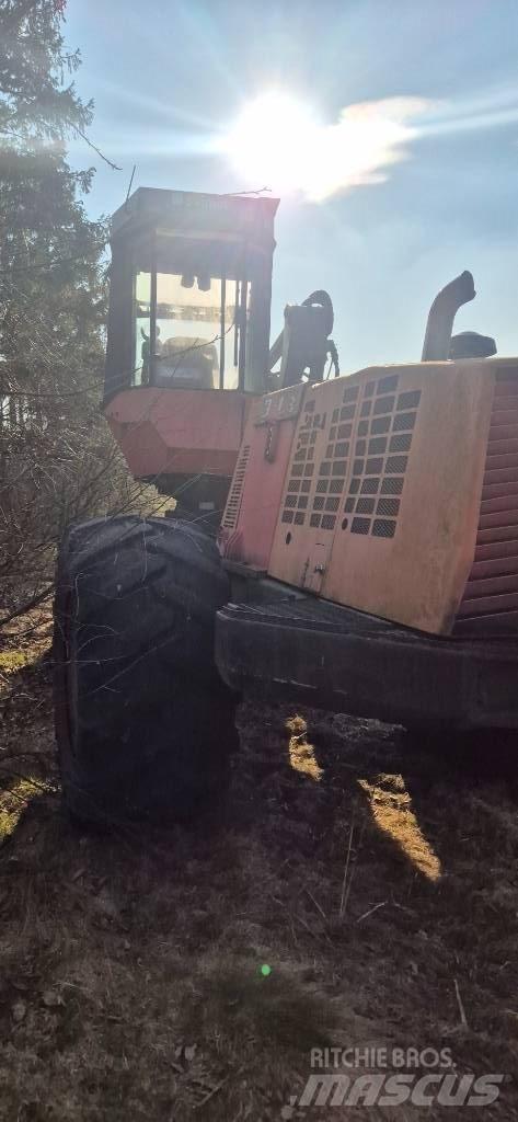 Valmet 911.3 收穫機