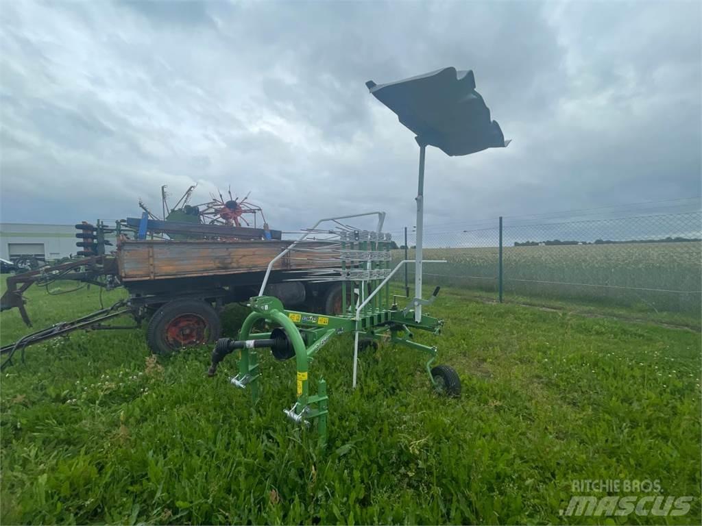 Samasz Z 350 堆草機
