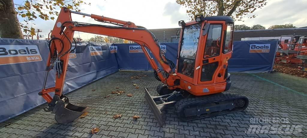 Kubota U35-3A3 小型挖土機/掘鑿機<7t(小型挖掘機)