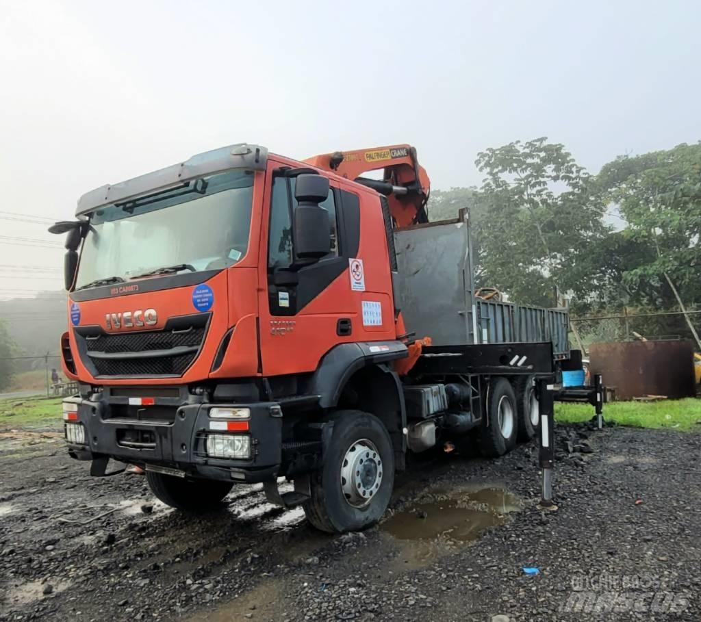 Iveco Trakker 410 起重機卡車