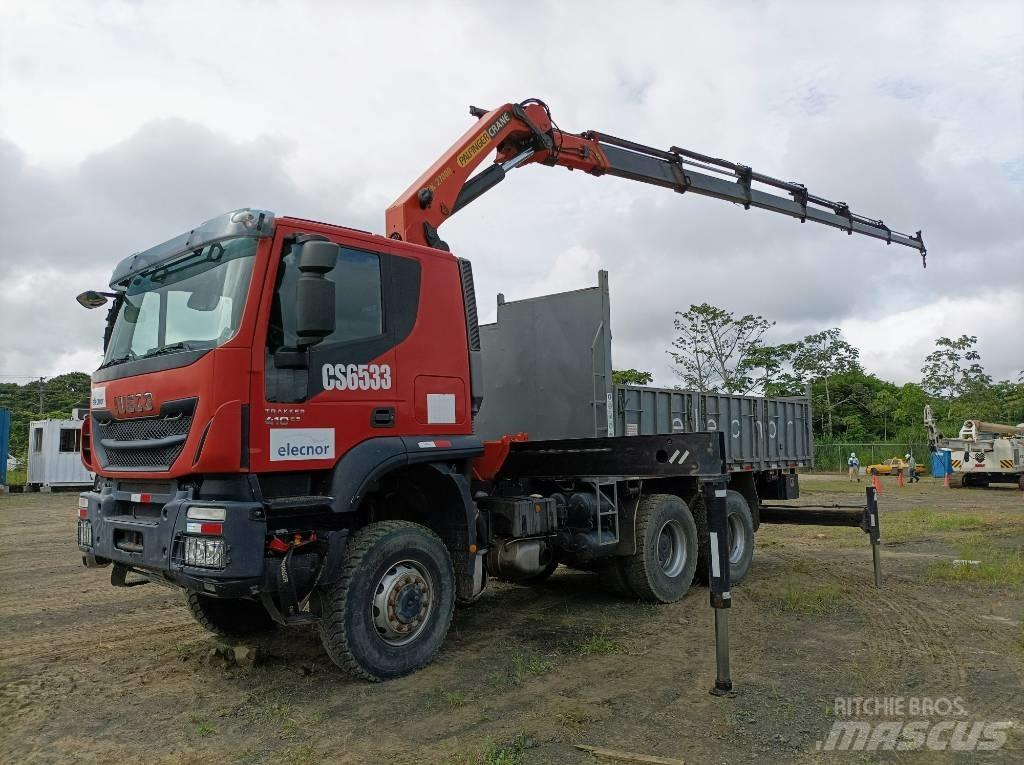 Iveco Trakker 410 起重機卡車