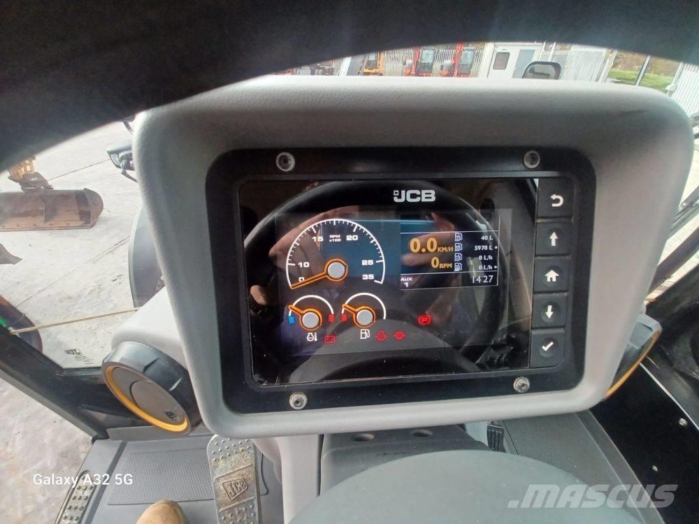 JCB TM 320 S 農業用伸縮臂裝載機