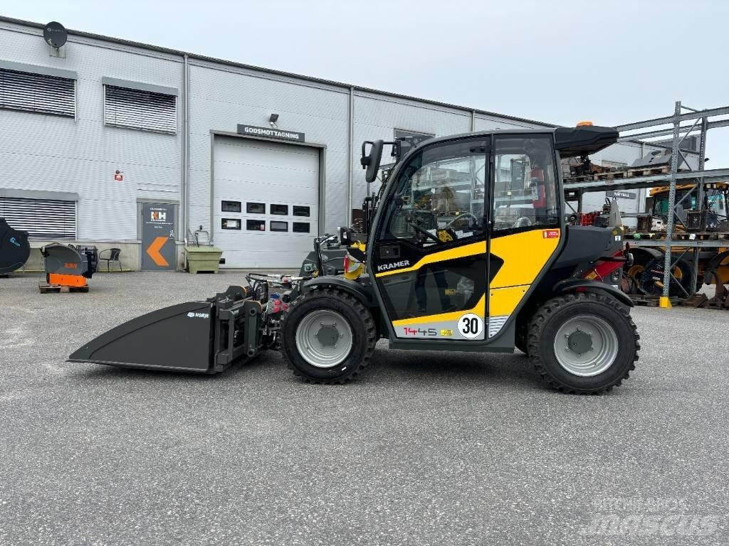 Kramer 1445 伸縮臂操作車