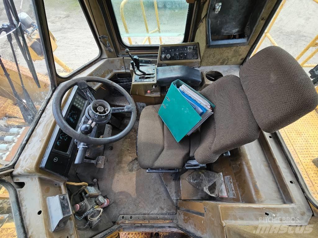 CAT 992 D 輪胎式裝載機