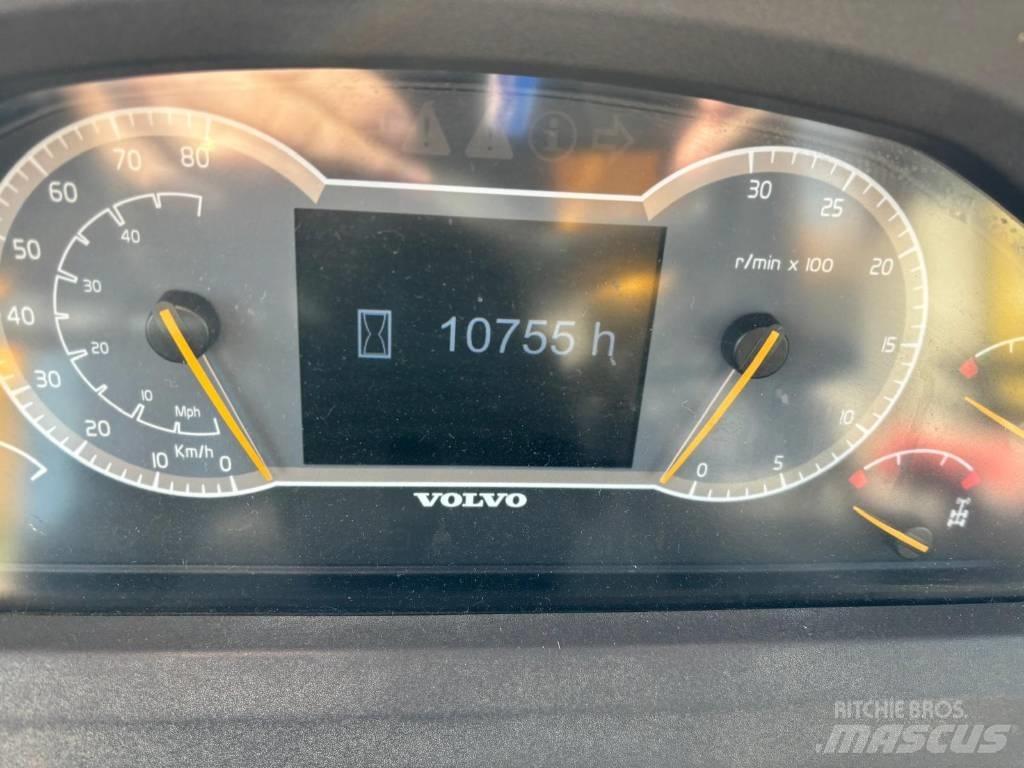 Volvo A 45 G 鉸接式起吊車