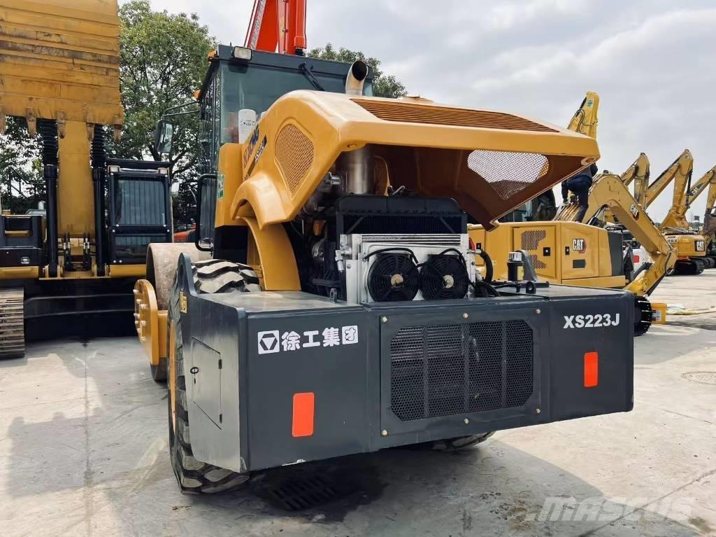 XCMG XS 223 J 單輪滾壓機