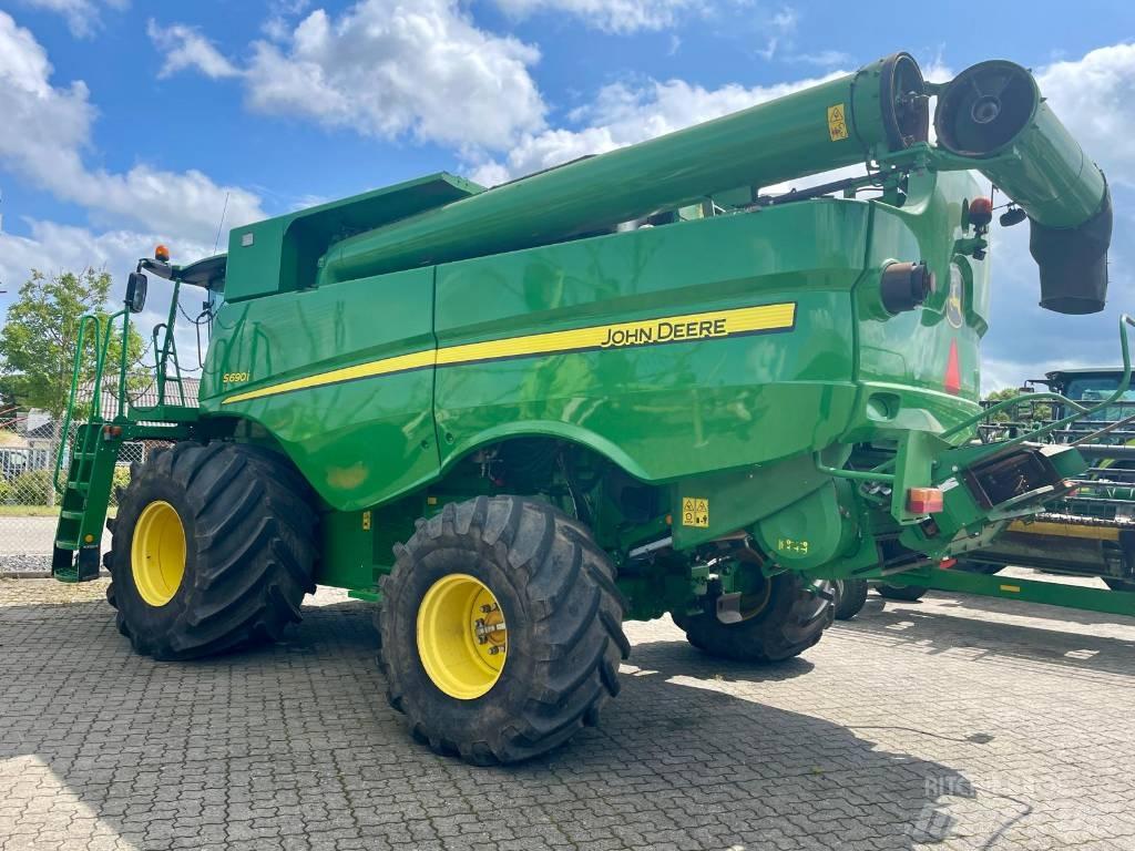John Deere S 690 i 聯合收穫機