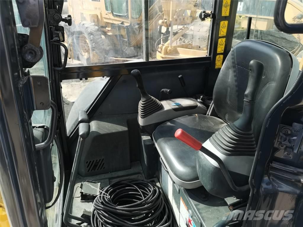 Komatsu PC35 小型挖土機/掘鑿機<7t(小型挖掘機)