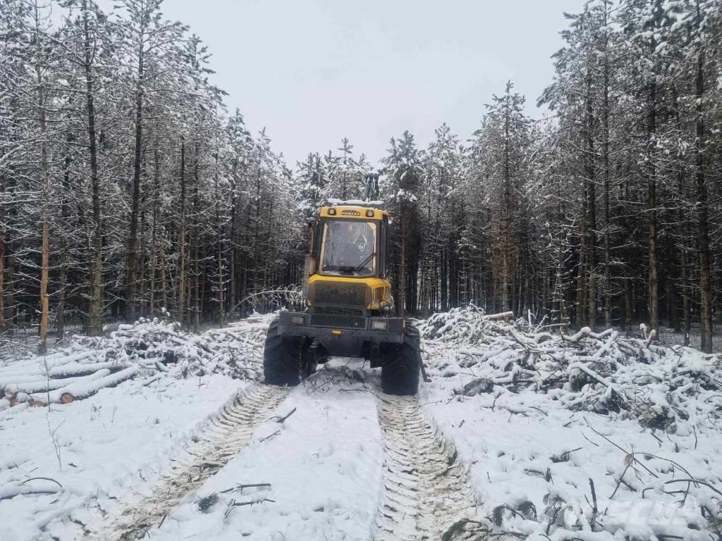 Ponsse Fox 收穫機