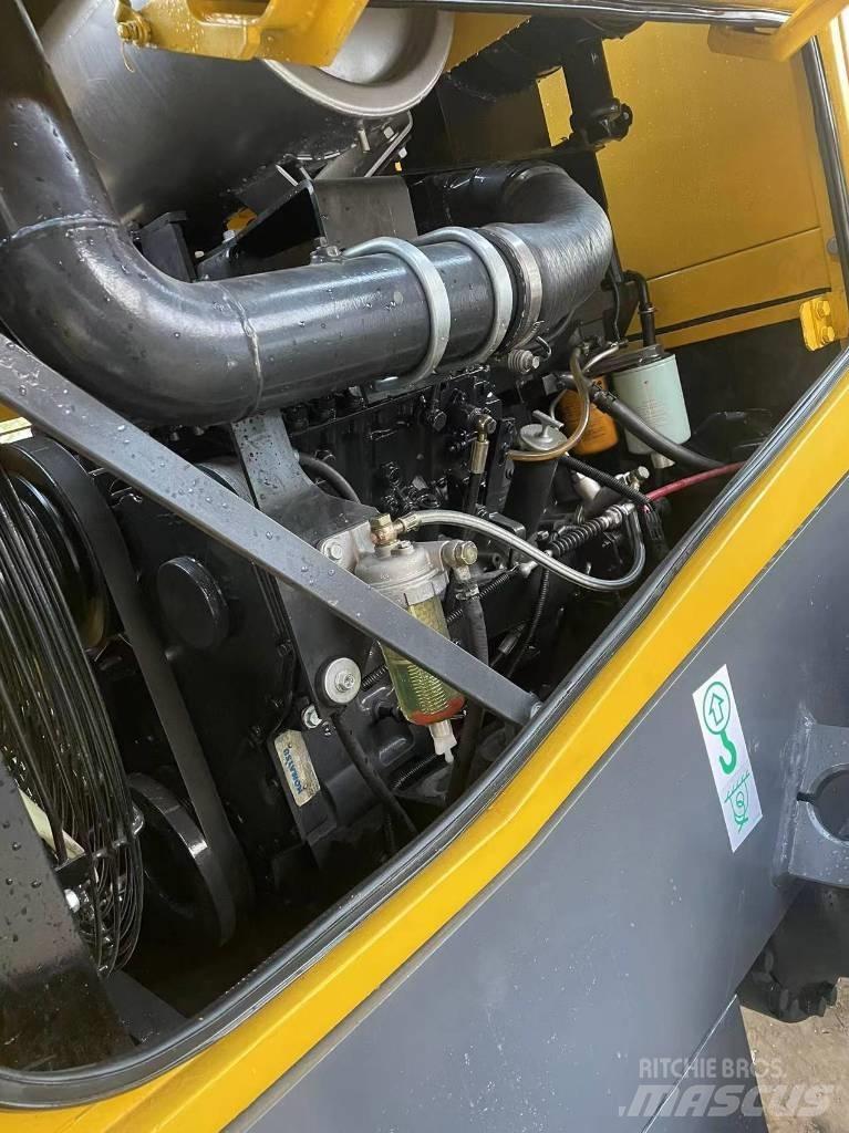 Komatsu WA 380 輪胎式裝載機