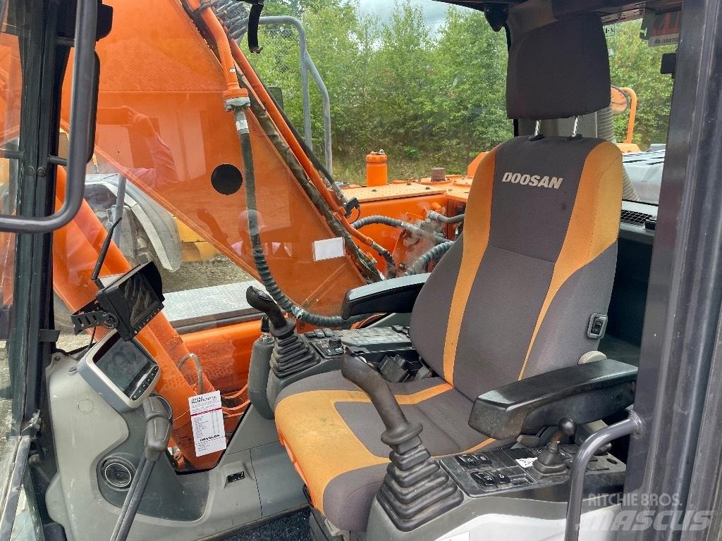 Doosan DX 180 LC-3 履帶式 挖土機/掘鑿機/挖掘機
