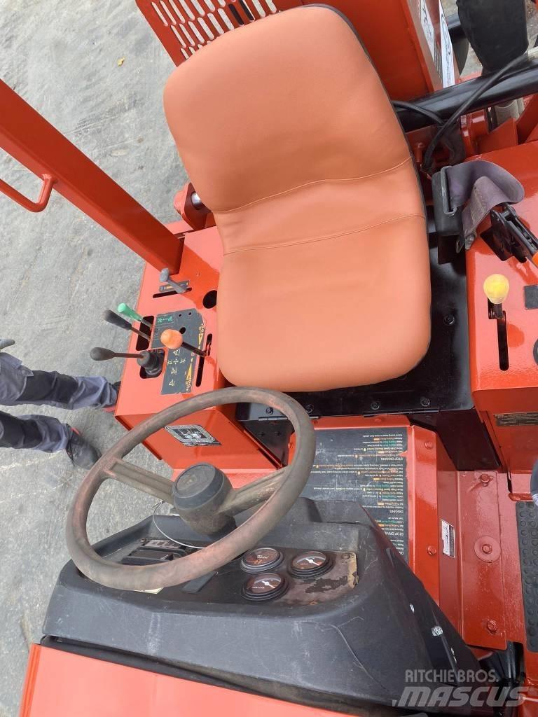 Ditch Witch RT45 掘溝機
